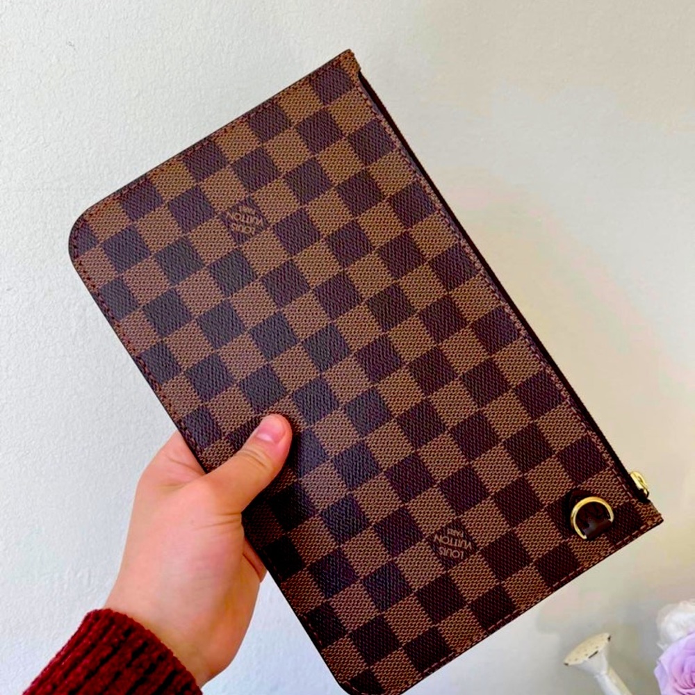 Authentic Louis Vuitton Neverfull Damier Ebene Pouch